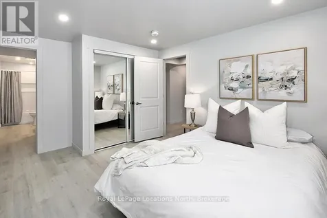 17 Elgin Street South Blue Mountains ON N0H 2P0