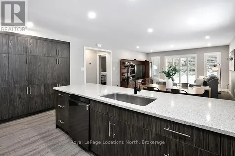 17 Elgin Street South Blue Mountains ON N0H 2P0