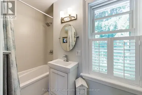 44 Parkview Avenue Meaford ON N4L 1E5