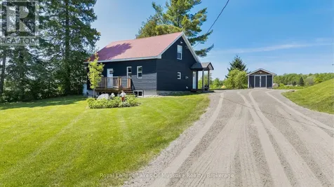 2565 South Horn Lk Road Magnetawan ON P0A 1C0
