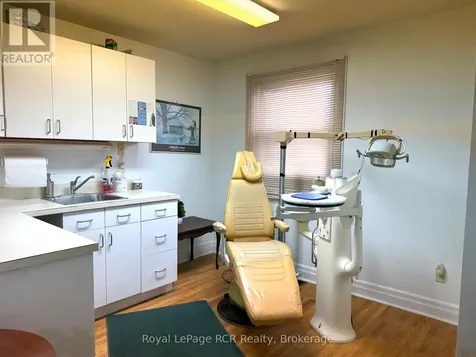1514 9th Avenue East Owen Sound ON N4K 3G1