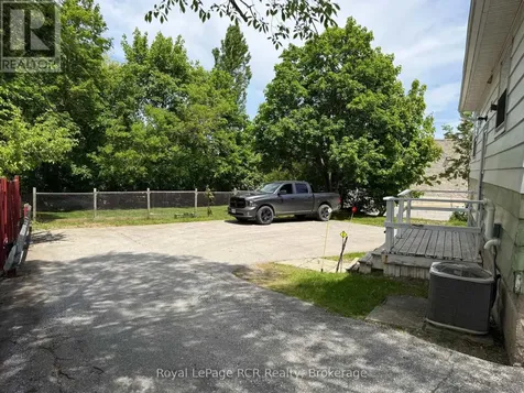 1514 9th Avenue East Owen Sound ON N4K 3G1