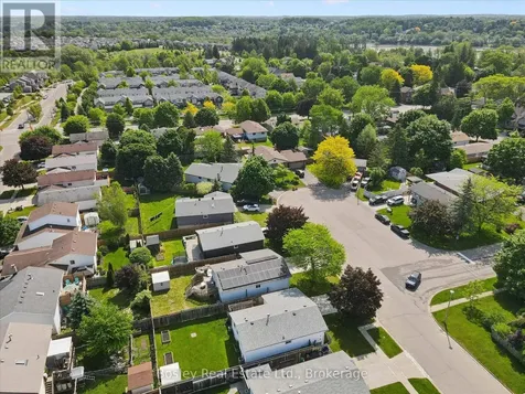 23 Memory Lane Cambridge ON N3C 3X7