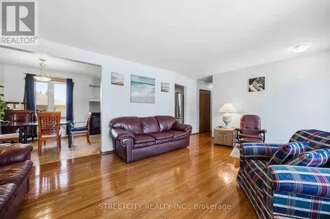 893 Hollands Avenue Sarnia ON N7S 3B9