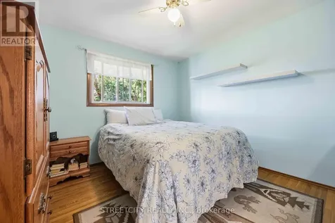 893 Hollands Avenue Sarnia ON N7S 3B9