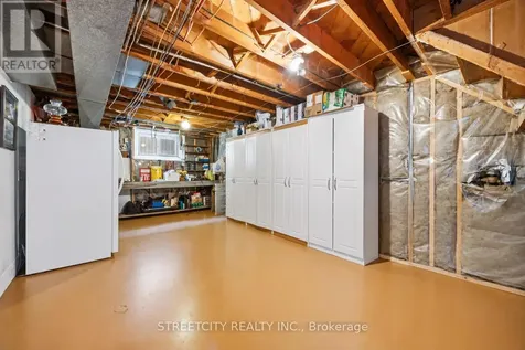 893 Hollands Avenue Sarnia ON N7S 3B9