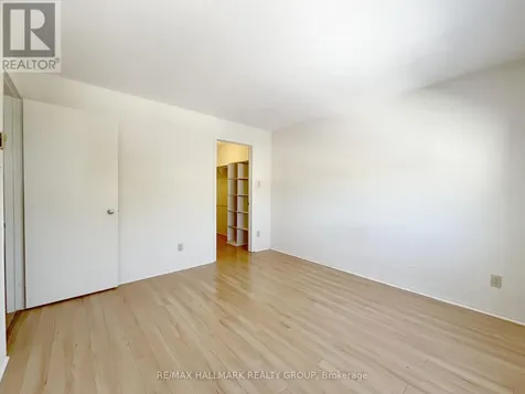 214 Viewmount Drive Ottawa ON K2E 7X3