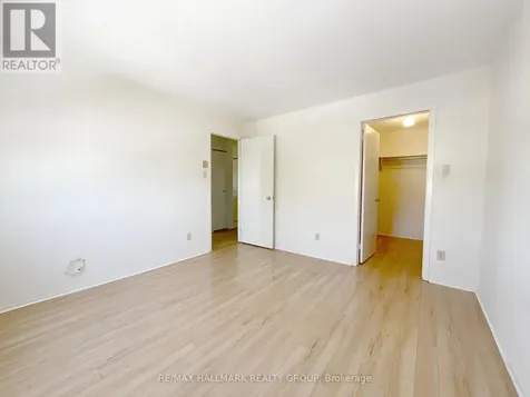 214 Viewmount Drive Ottawa ON K2E 7X3