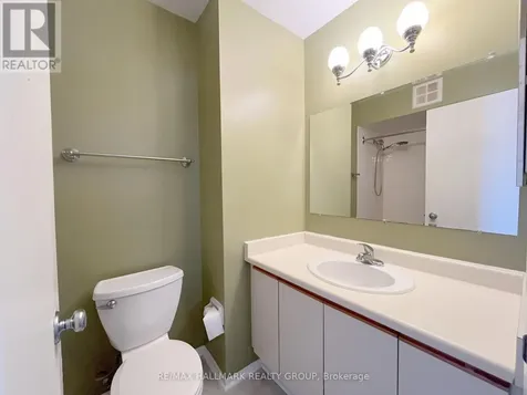 214 Viewmount Drive Ottawa ON K2E 7X3