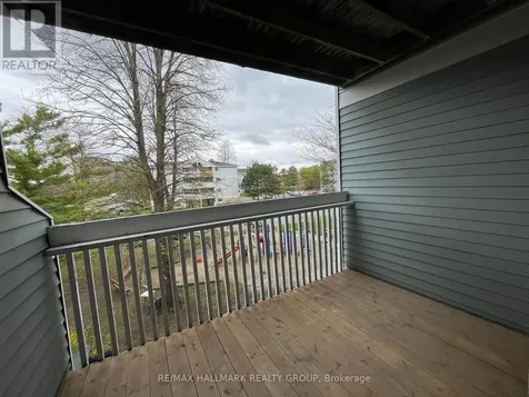 214 Viewmount Drive Ottawa ON K2E 7X3