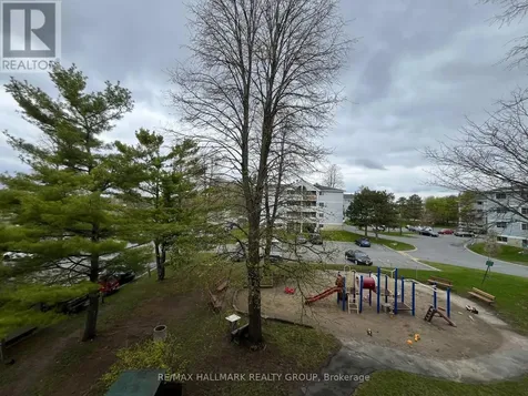 214 Viewmount Drive Ottawa ON K2E 7X3