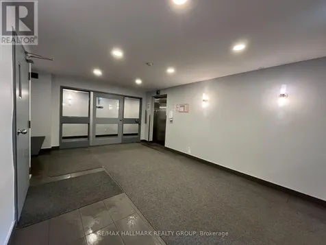 214 Viewmount Drive Ottawa ON K2E 7X3