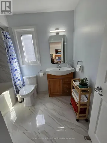 61 Hawley Crescent Ottawa ON K2M 1T4