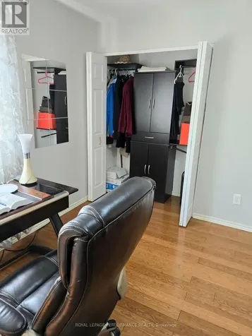 61 Hawley Crescent Ottawa ON K2M 1T4