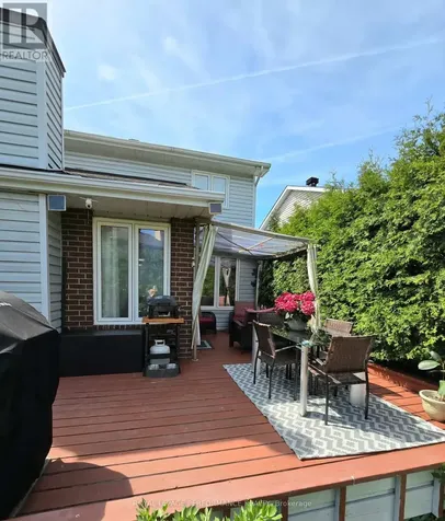 61 Hawley Crescent Ottawa ON K2M 1T4