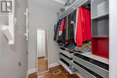 1426 Cheverny Crescent Ottawa ON K4A 3C8