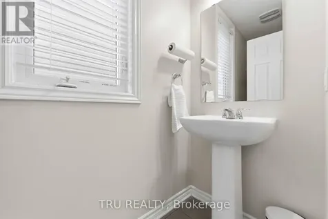 344 Sweetclover Way Ottawa ON K4A 1E6
