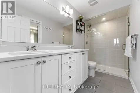 344 Sweetclover Way Ottawa ON K4A 1E6