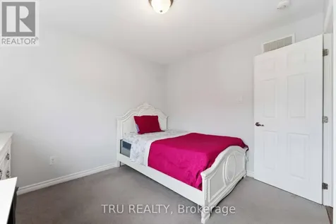 344 Sweetclover Way Ottawa ON K4A 1E6