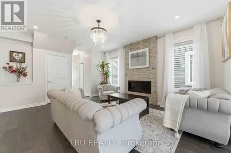 344 Sweetclover Way Ottawa ON K4A 1E6