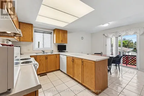 27 Bramblegrove Crescent Ottawa ON K1T 3G1