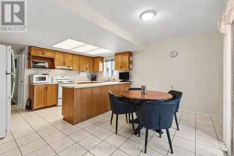 27 Bramblegrove Crescent Ottawa ON K1T 3G1
