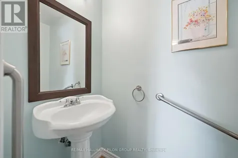 1354 Mountainside Crescent Ottawa ON K1E 3G5