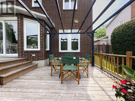 1354 Mountainside Crescent Ottawa ON K1E 3G5