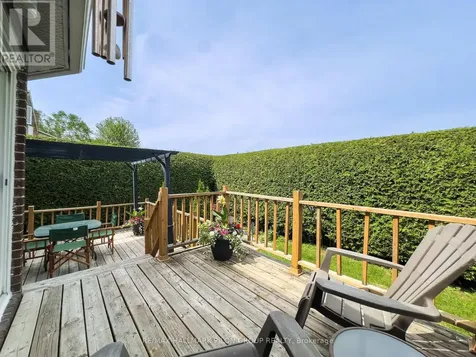 1354 Mountainside Crescent Ottawa ON K1E 3G5