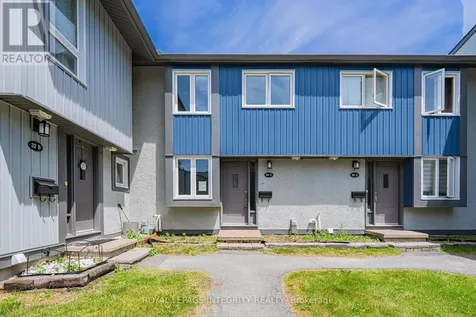 32C Benlea Drive Ottawa ON K2G 4A8