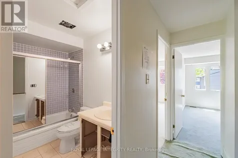 32C Benlea Drive Ottawa ON K2G 4A8