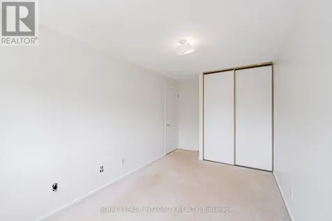 32C Benlea Drive Ottawa ON K2G 4A8