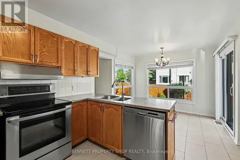 82 Emerald Meadows Drive Ottawa ON K2M 2L6