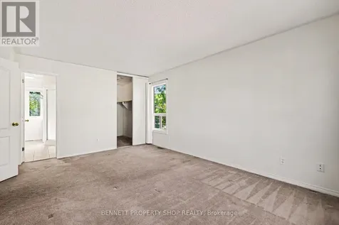 82 Emerald Meadows Drive Ottawa ON K2M 2L6