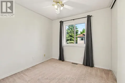 82 Emerald Meadows Drive Ottawa ON K2M 2L6
