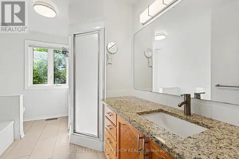 82 Emerald Meadows Drive Ottawa ON K2M 2L6