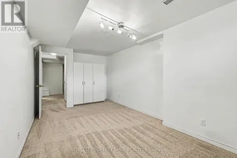 82 Emerald Meadows Drive Ottawa ON K2M 2L6