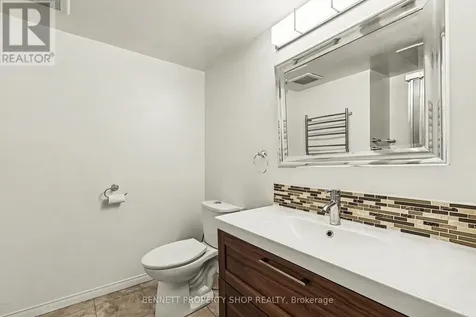 82 Emerald Meadows Drive Ottawa ON K2M 2L6