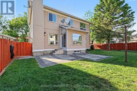 82 Emerald Meadows Drive Ottawa ON K2M 2L6