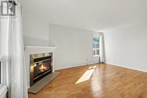 82 Emerald Meadows Drive Ottawa ON K2M 2L6
