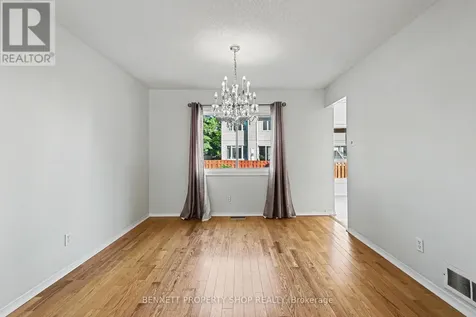 82 Emerald Meadows Drive Ottawa ON K2M 2L6