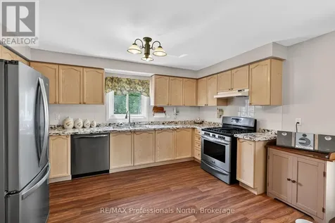 48 Fairway Crescent Wasaga Beach ON L9Z 1B8