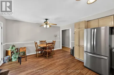 48 Fairway Crescent Wasaga Beach ON L9Z 1B8
