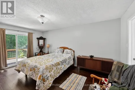 48 Fairway Crescent Wasaga Beach ON L9Z 1B8