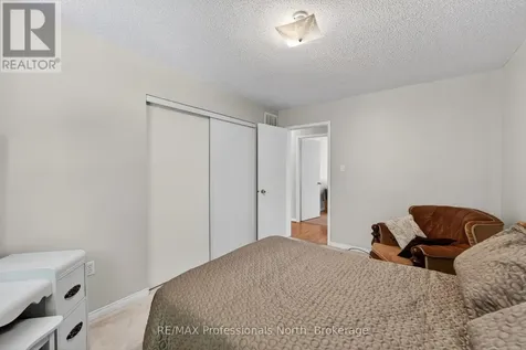 48 Fairway Crescent Wasaga Beach ON L9Z 1B8