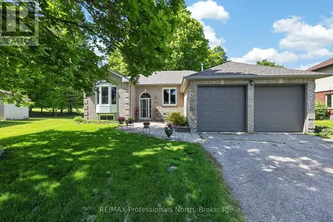 48 Fairway Crescent Wasaga Beach ON L9Z 1B8