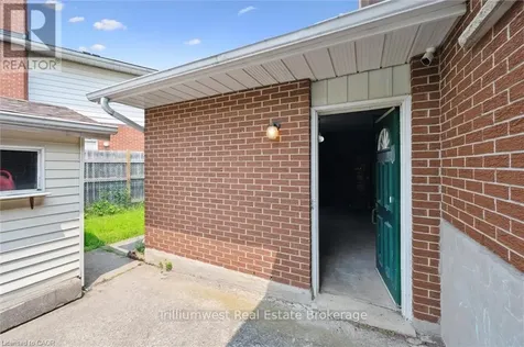 11 Van Horne Place Kitchener ON N2P 1J8