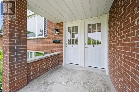 11 Van Horne Place Kitchener ON N2P 1J8