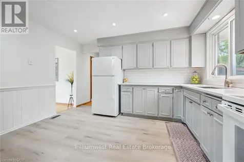 11 Van Horne Place Kitchener ON N2P 1J8