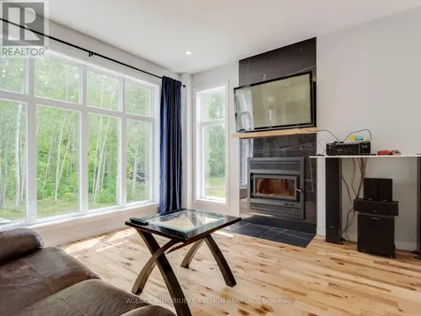 3814 Lakeside Drive South Glengarry ON K0C 1Z0